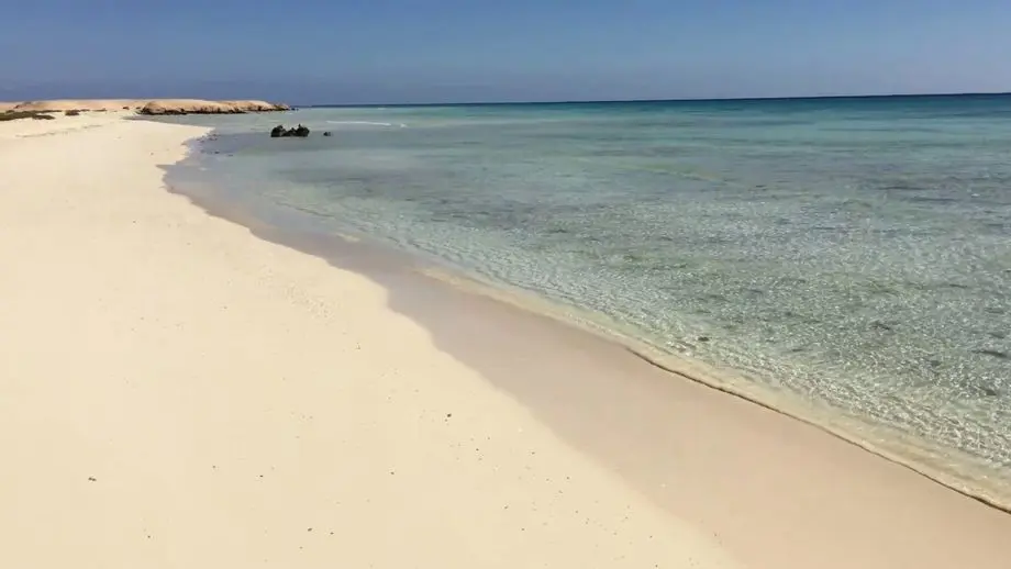 Ras Honkorab Mangrove Bay